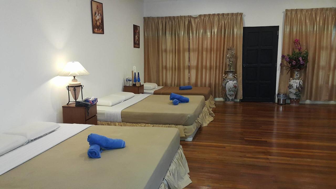 水晶山r酒店 Kampong Kundassan 外观 照片