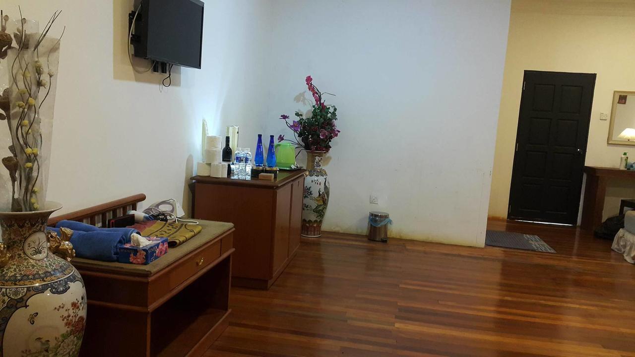 水晶山r酒店 Kampong Kundassan 外观 照片