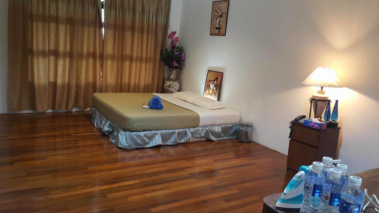 水晶山r酒店 Kampong Kundassan 外观 照片